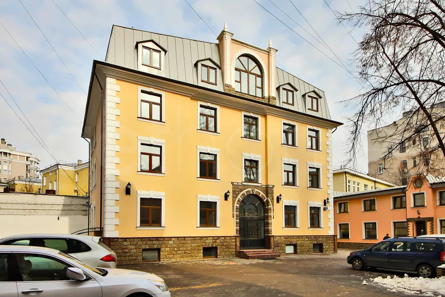 Аренда квартиры площадью 1303 м² в на 1-м Колобовском переулке по адресу Цветной бульвар, 1-й Колобовский пер.19стр. 25